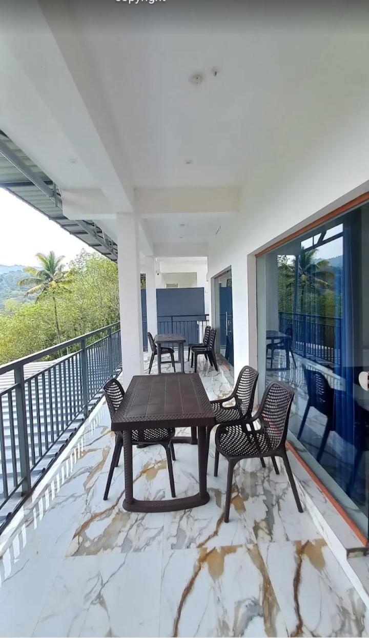 Mount Mist Villa Munnar Ngoại thất bức ảnh